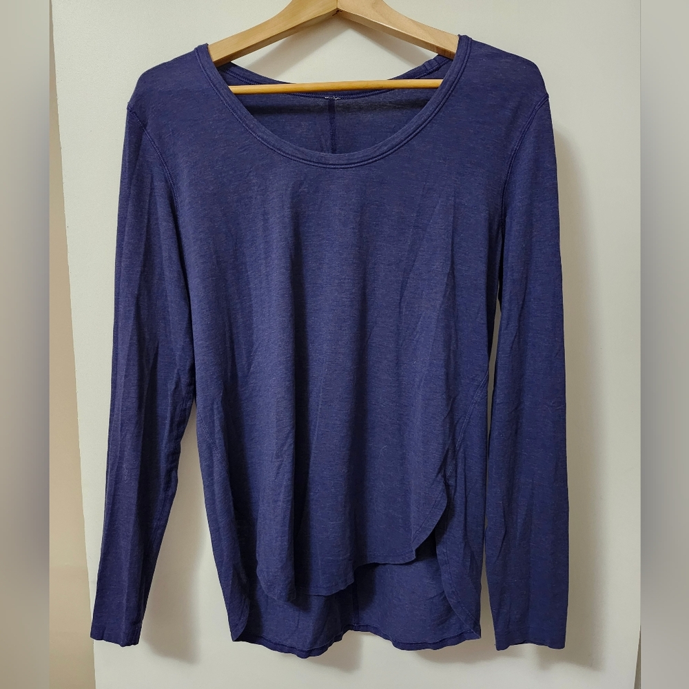 Lululemon Athletica Blue Long Sleeve Shirt